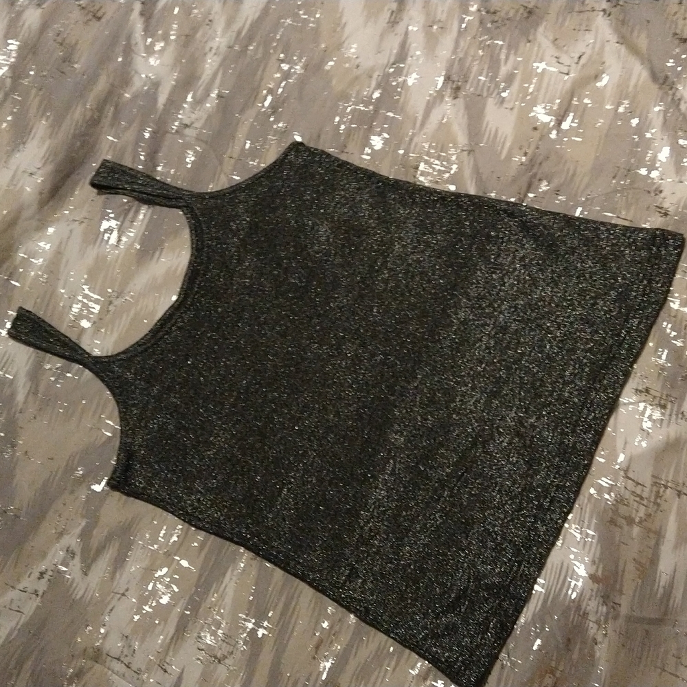 SIZE M: Rock by Wrangler Black and Silver Sparkle Top
